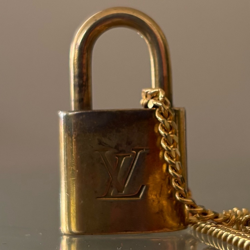 Louis Vuitton Vintage Brass Padlock (#326) 🌟 - Picture 3 of 7